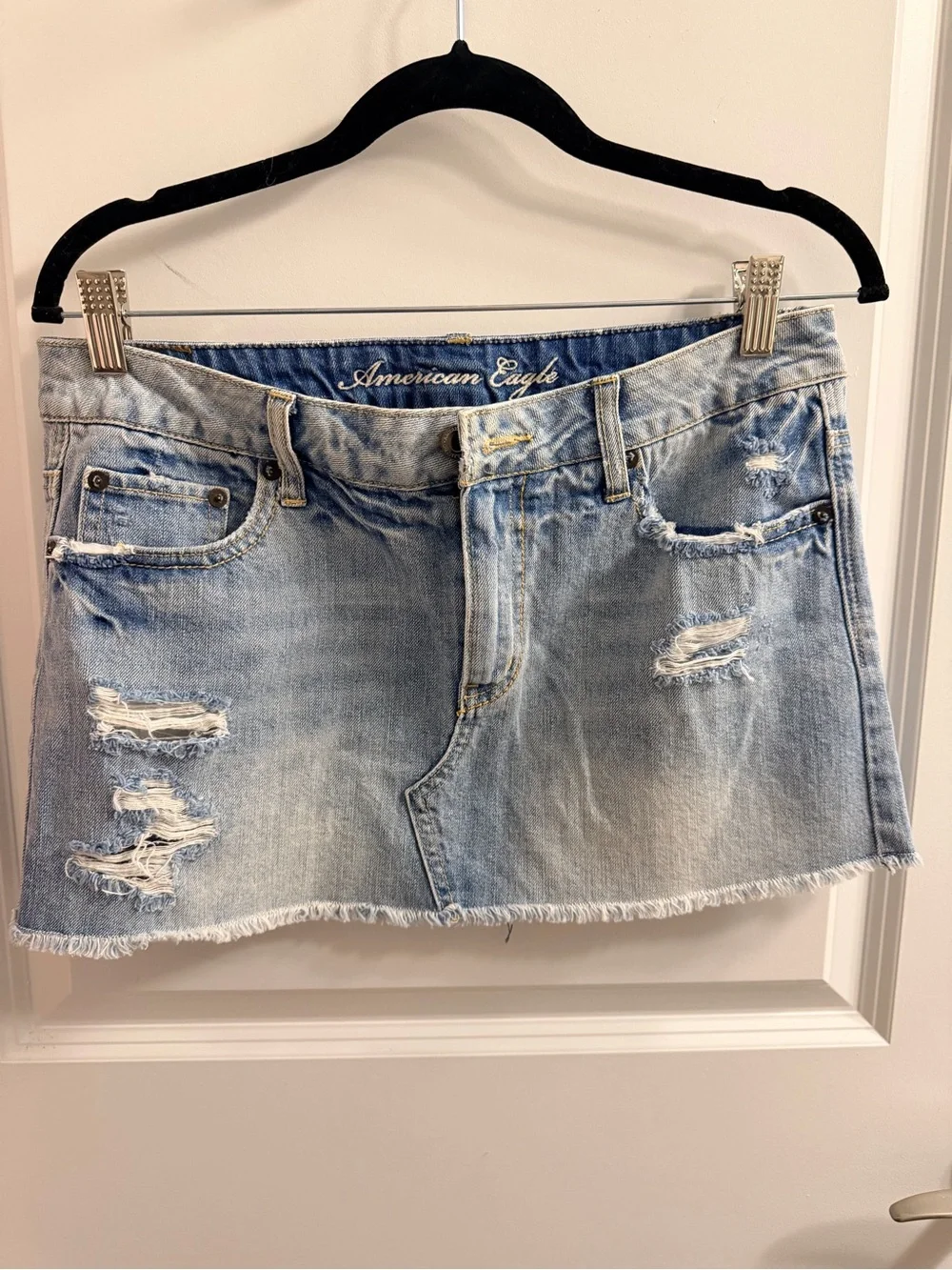 American Eagle Outfitters Light Blue Distressed Denim Mini Skirt - Picture 1 of 3